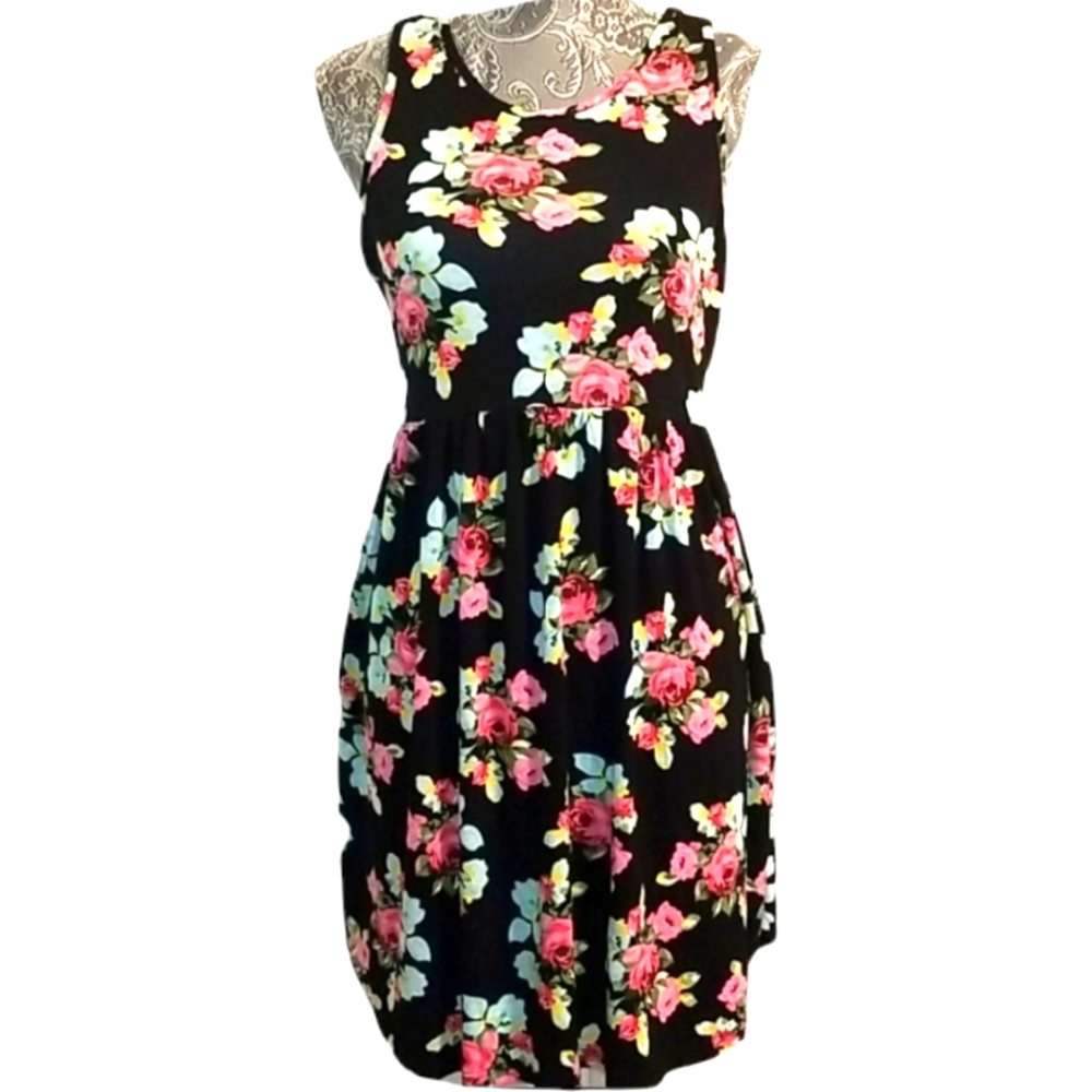 HiMONE summer midi dress.